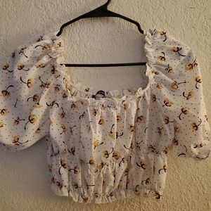 Shirt puff sleeve top